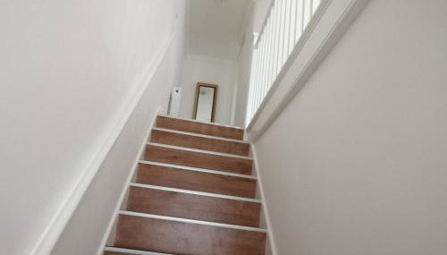 Lovely 3 Bedrooms Flat Near Romford Station With Free Parking - Foto 2