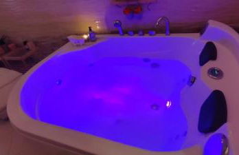 Suite Haven in Venice with private SPA - Photo 31