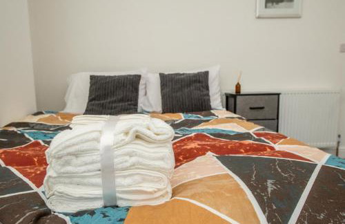 Modern 4 Bedroom House Sleeps 10 Free Parking Liverpool - Foto 49