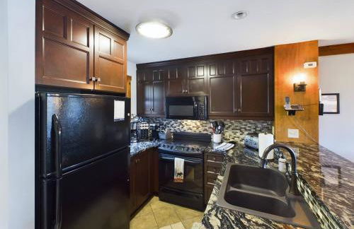 Camp 4 Ski-in-out Townhome with Hot Tub - Foto 3