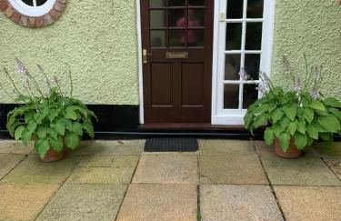 Pear Tree House 2 bed apartment - Photo 17