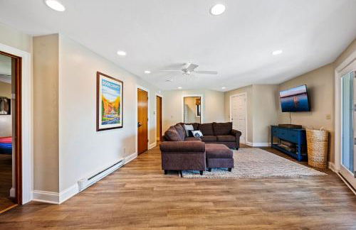 The Goat and Cherry - Dogs, Fire Pit & Hot Tub, Escape to Sister Bay! - Foto 34