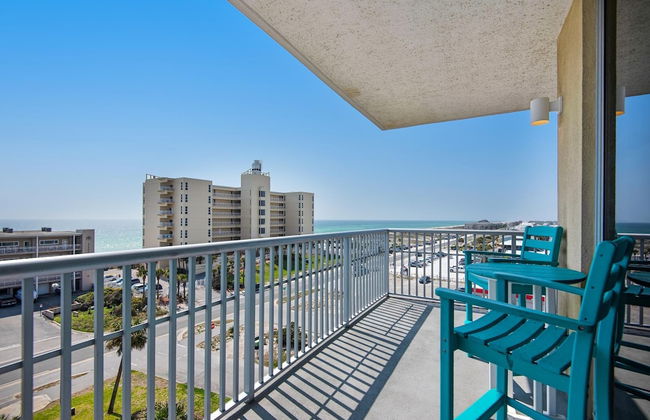 Emerald Dolphin Unit 650 - Foto 16