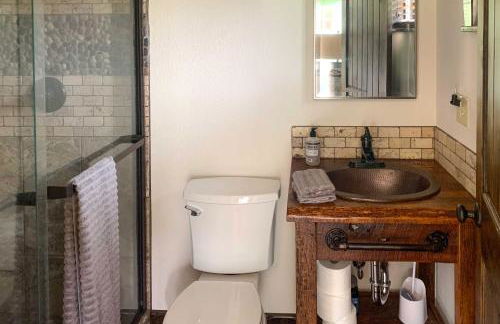 Eureka Springs Area Cabin with Deck and 7 Acres! - Photo 33