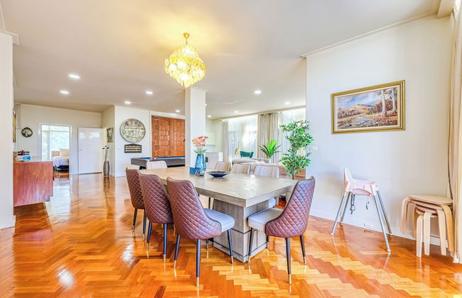 StayAU Spacious 6BR McKinnon Pool Home - Foto 51