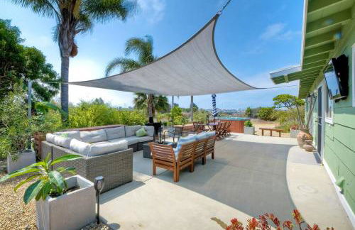Nice home, Ocean views, and open space views. - Photo 1