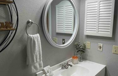 Beechside Breeze Luxury Condo with Pool Hot tub - Foto 73