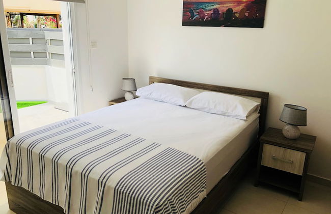 Long Beach Gardens 1 - Photo 3