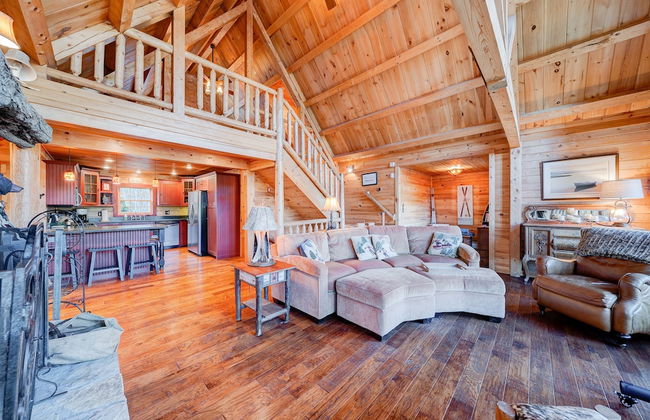 Mount Snow Cabin with Private Hot Tub by RedAwning - Foto 11