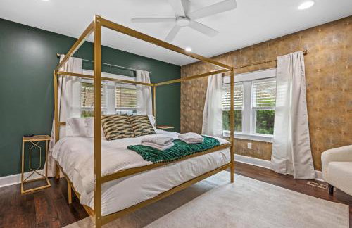 Space Cowboy - Huge yard, Firepit, close2downtown - Foto 5