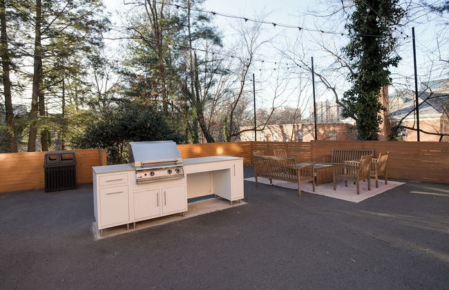 Modern Apartment Near D.C. Landmarks - Foto 27