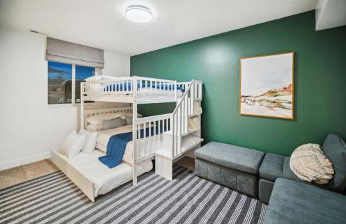 Luxe Family Retreat with Private Pickleball a Large Swim Spa indoor Movie Theatre 2 Outdoor Firepits a Home Gym and more - Foto 27