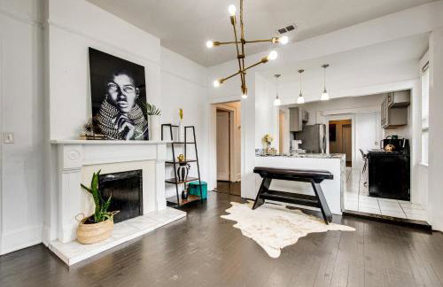 Renovated ATL Home 2 Mi to Mercedes-Benz Stadium! - Photo 2