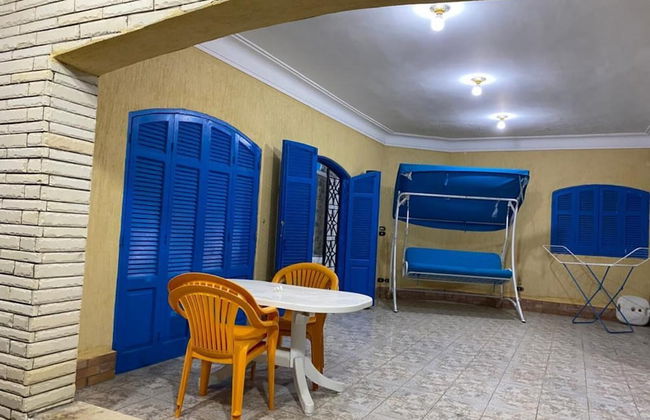 Blue House 4-bed Villa in North Coast Area - Photo 8