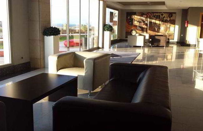 Maritimo Ris Apartamentos - Photo 11