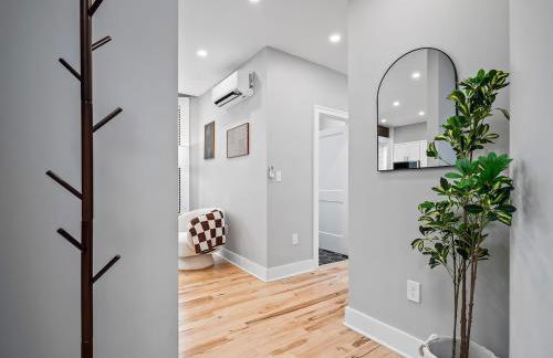 The Modern Boho Brick Loft - Foto 41