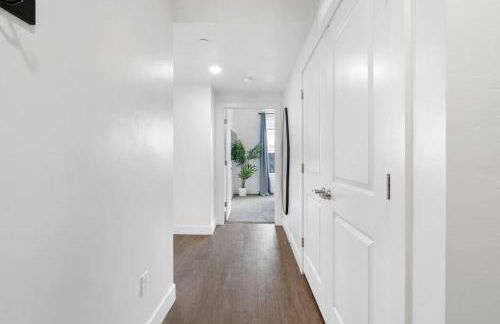 Spectacular Central City 2BD2BA - Foto 63