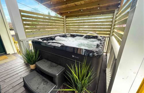 Meerkat Manor- 5 Min Drive to CLE Clinic - Foto 64