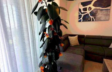 New luxury air-conditioned apartment, with jacuzzi, free parking and gardens - Foto 29