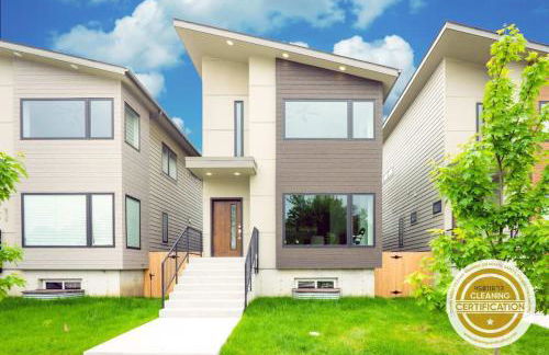 Beautiful Modern 3BR in the Grove ABODEbucks - Photo 1