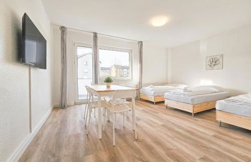 Tolstov Apartments - Monteurwohnung - 2 Schlafzimmer - Küche - Balkon - Waschmaschine - 25 Min zur Messe DUS - Foto 1