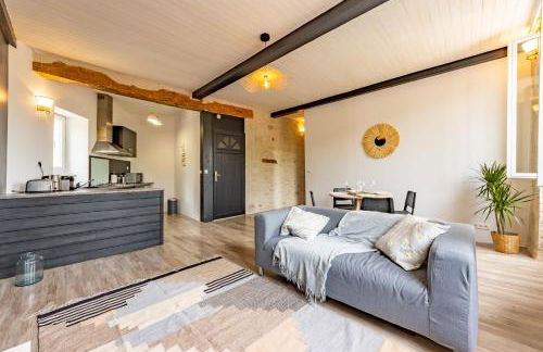 L'élégant T3 coeur du village parking facile - Foto 18