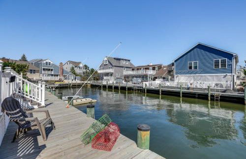 Walk to Beach Waterfront Mantoloking Gem with Deck! - Foto 1