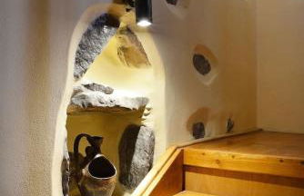 George & Helen's House - Photo 17