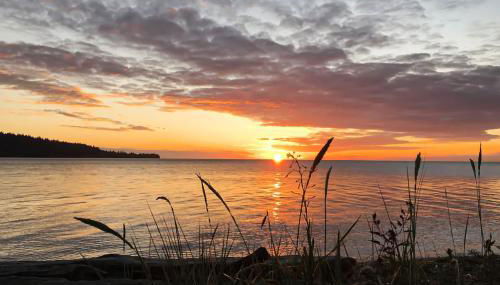 The Sunset Beach House - Photo 3