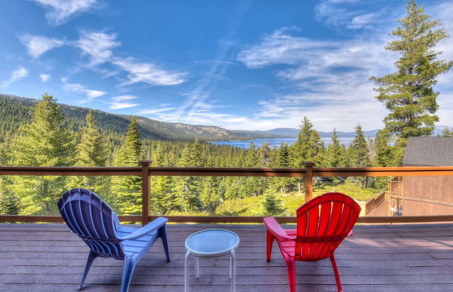 Chamberland Getaway Lake Views w/ Deck! - Foto 23