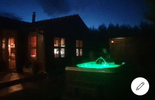 "Pequeño Paraiso" Cabaña con Jacuzzi y piscina privada - Foto 11