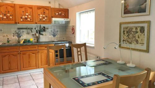 Kleine reetgedeckte Doppelhaushälfte in idyllischer Lage - Foto 2