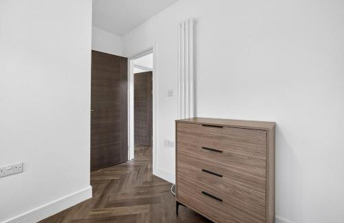 Long Stays Roath Park 2BR Apartment with Parking Central Location - Foto 17