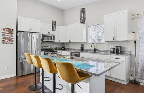 Cozy Comfort near Fountain Square- Downtown Indy - Photo 51