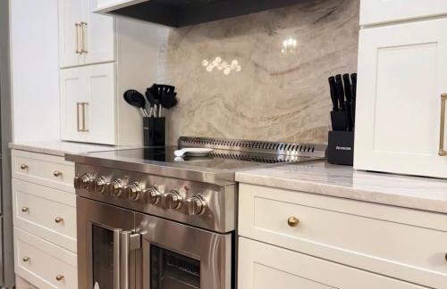 Renovated Retreat with Heated Pool - Foto 10