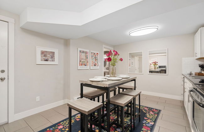 Charming Bungalow Next to CSU - Free Cruiser Bikes - Foto 18