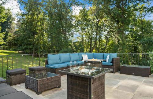 Spacious 6BR Getaway Game Room Firepit NYC - Foto 34