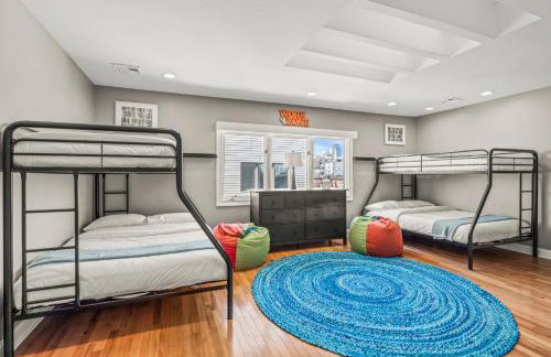 5 bdrm - Heated Indoor Pool - Roof Top Deck - Foto 24