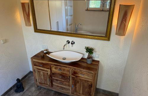 Klimaanlage, 5 Sterne Bahnhoftraum, 200qm Appartement "Waldzauber", 1200qm Garten, QR Code scannen für virtuellen Rundgang, Premium Ausstattung - Photo 27