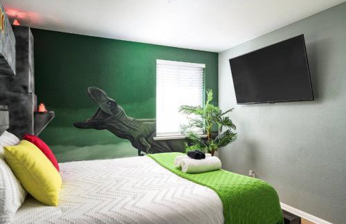 Movie Theater + Hot Tub | Game Yard | Sleeps 10! - Foto 17