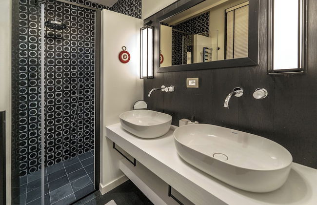 Green and Blue Villa by Wonderful Italy - Photo 47