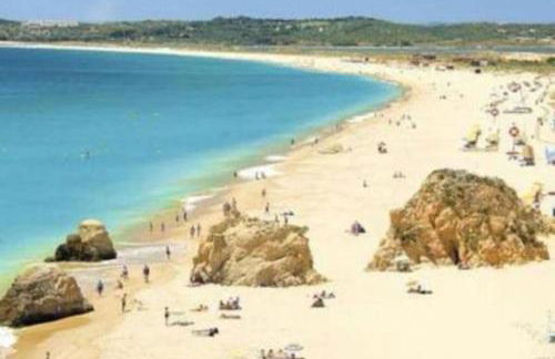 Apartamento encantador com piscina - Foto 21