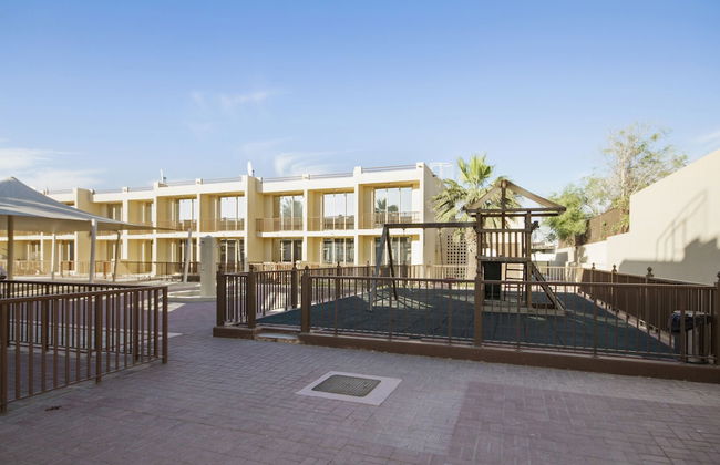 Bespoke Residences - Waikiki Townhouses - Photo 44