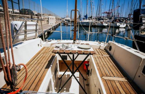 The Classic Sailboat Retreat - Photo 31