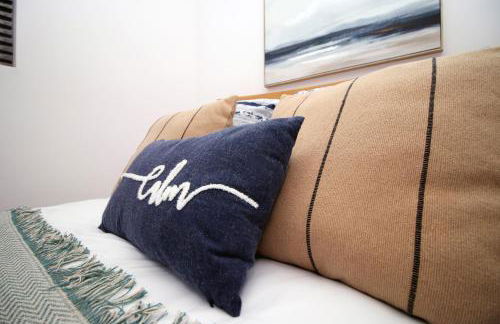 Coastal penarth dream! Close to Cardiff superb location near bars and restaurants! Dog friendly and welcome breakfast pack! - Foto 35