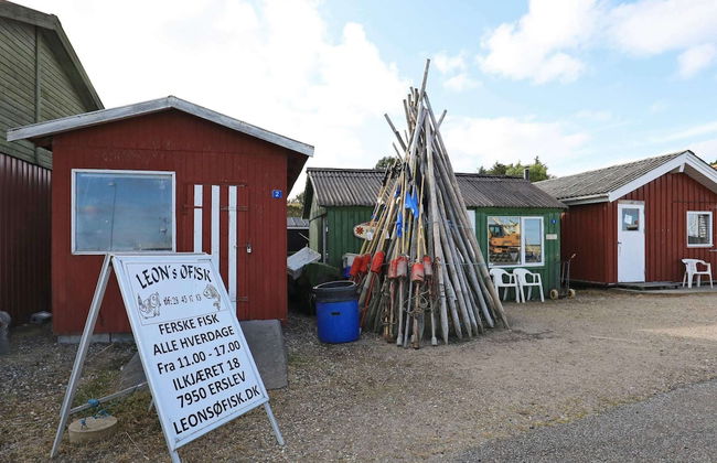 Peaceful Cottage in Ã˜ster Assels with Hot Tub - Photo 25