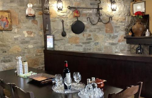 Εθιά Παραδοσιακή πετρόχτιστη οικία Ethia Traditional house of stone - Foto 24