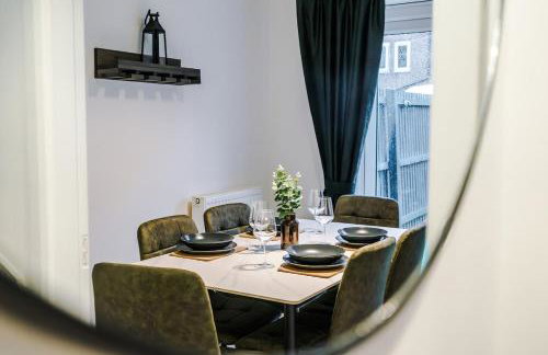 NEW! Presented by LTJ Prime Key Properties, Driveway Parking, Free WiFi - Foto 33