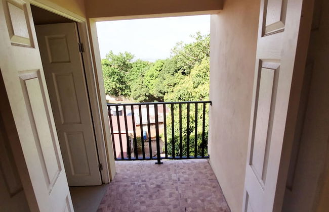 Rochester Modern Chic Apartment - Photo 21