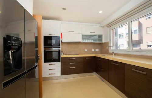 River View Luxury Apartment - Photo 28